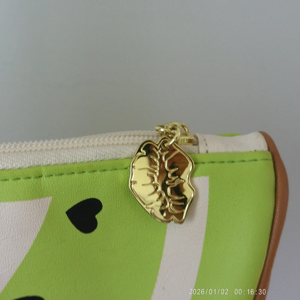 Luv Betsey Faux Leather Quirky Fruit Kiwi Heart Tote Bag Large Green